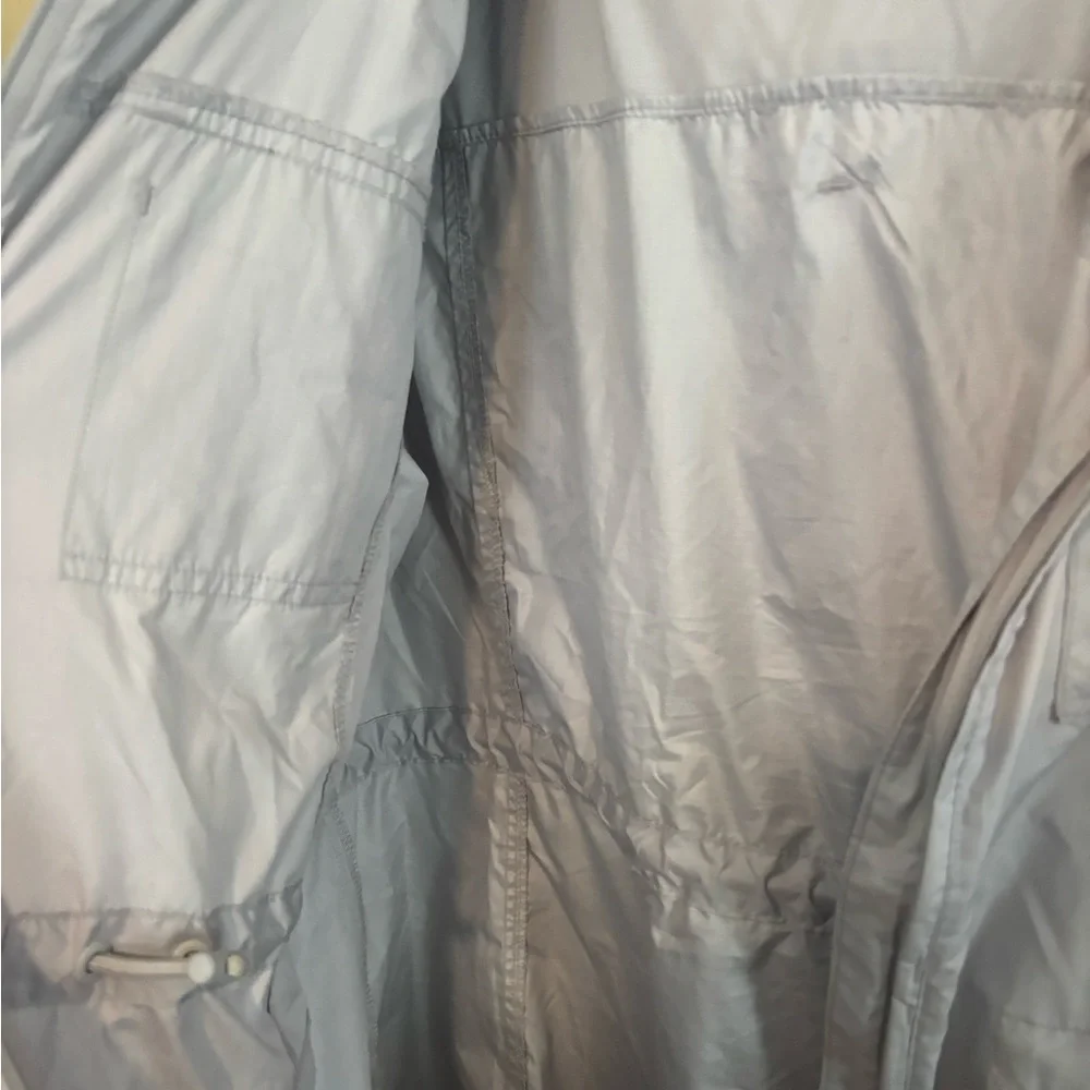 Mountain Hardware Light Gray silver Windbreaker Jacket